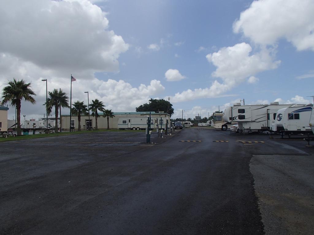 Mardi Gras Rv Park - Lots Only New Orleans Room photo